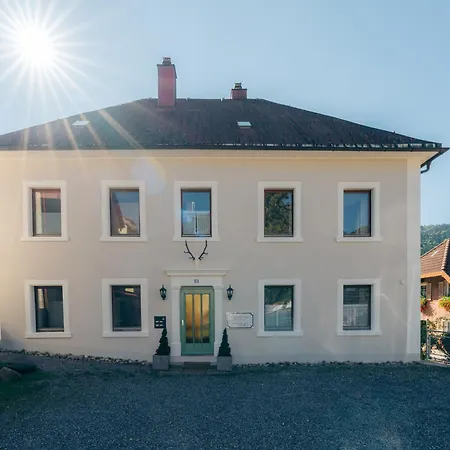 Altes Forsthaus: Wiesental Retreat With Private Apartment *
